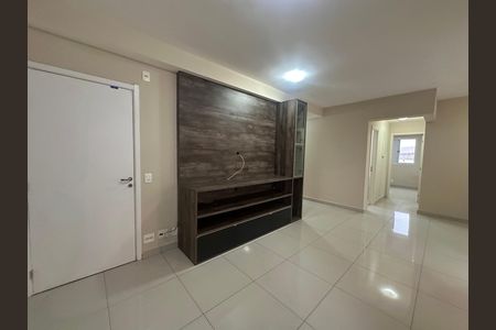 Sala de apartamento para alugar com 2 quartos, 72m² em Tamboré, Barueri