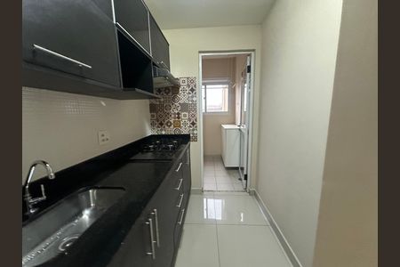 Cozinha de apartamento para alugar com 2 quartos, 72m² em Tamboré, Barueri