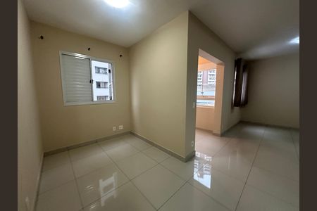 Sala de apartamento para alugar com 2 quartos, 72m² em Tamboré, Barueri