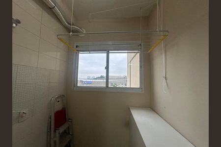 Área de Serviço de apartamento para alugar com 2 quartos, 72m² em Tamboré, Barueri