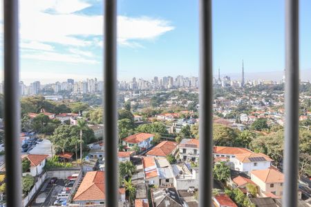 Apartamento para alugar com 136m², 3 quartos e 2 vagas Apartamento para alugar com 136m², 3 quartos e 2 vagasVista do Quarto 2