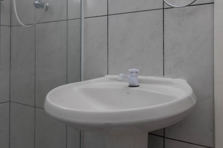 Banheiro de apartamento para alugar com 2 quartos, 57m² em Cidade Baixa, Porto Alegre