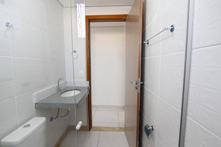 Casa para alugar com 56m², 2 quartos e sem vagaBanheiro