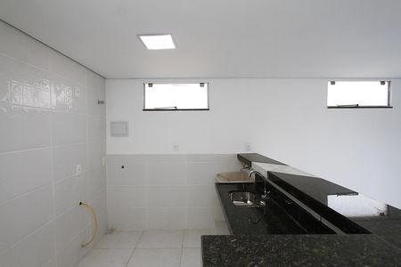 Casa para alugar com 56m², 2 quartos e sem vagaCozinha