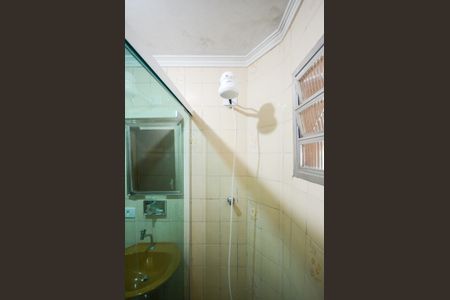 Banheiro de casa de condomínio para alugar com 2 quartos, 55m² em Sítio Morro Grande, São Paulo