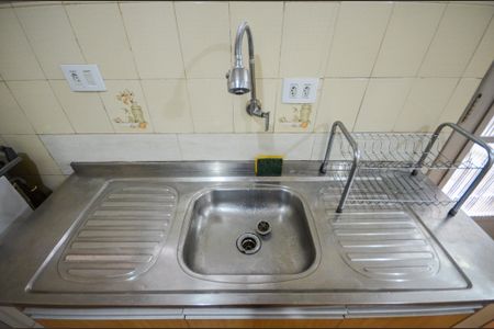 Casa de condomínio para alugar com 55m², 2 quartos e 1 vagaCozinha
