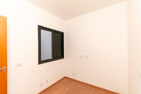 Quarto 1 de apartamento para alugar com 2 quartos, 42m² em Vila Santa Clara, São Paulo