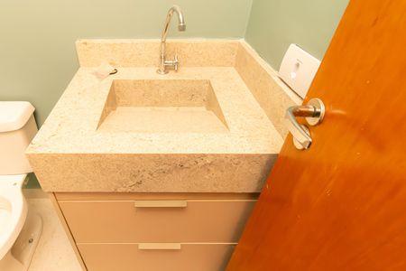 Banheiro de apartamento para alugar com 2 quartos, 42m² em Vila Santa Clara, São Paulo