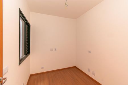 Quarto 1 de apartamento para alugar com 2 quartos, 42m² em Vila Santa Clara, São Paulo