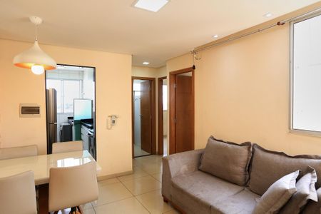 Sala de apartamento para alugar com 2 quartos, 50m² em Taquaril, Belo Horizonte