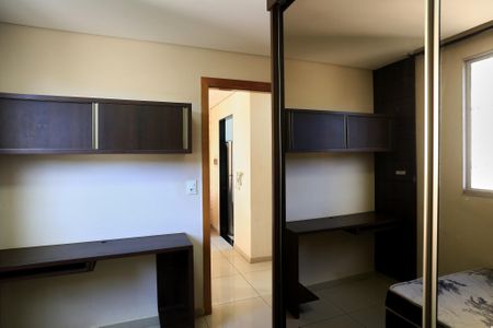 Quarto 1 de apartamento para alugar com 2 quartos, 50m² em Taquaril, Belo Horizonte