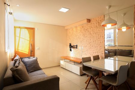 Sala de apartamento para alugar com 2 quartos, 50m² em Taquaril, Belo Horizonte