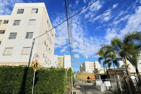 Apartamento para alugar com 50m², 2 quartos e 1 vagaFachada