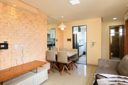 Sala de apartamento para alugar com 2 quartos, 50m² em Taquaril, Belo Horizonte