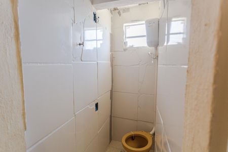 Banheiro social de casa para alugar com 2 quartos, 300m² em São Lucas, Belo Horizonte