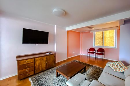 Apartamento à venda com 176m², 3 quartos e 1 vaga Apartamento à venda com 176m², 3 quartos e 1 vagaSala