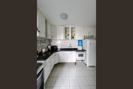 Apartamento à venda com 176m², 3 quartos e 1 vaga Apartamento à venda com 176m², 3 quartos e 1 vagaCozinha