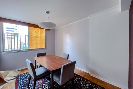 Apartamento à venda com 176m², 3 quartos e 1 vaga Apartamento à venda com 176m², 3 quartos e 1 vagaSala