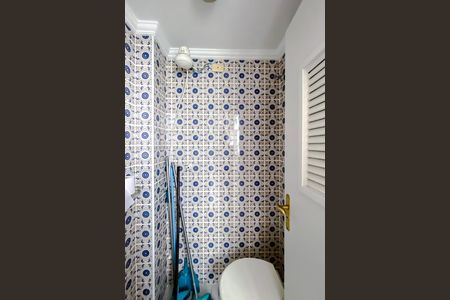 Apartamento à venda com 176m², 3 quartos e 1 vaga Apartamento à venda com 176m², 3 quartos e 1 vagaBanheiro de serviço