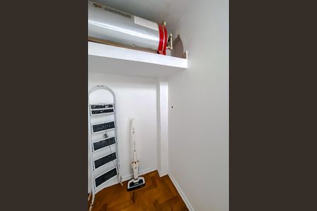 Apartamento à venda com 176m², 3 quartos e 1 vaga Apartamento à venda com 176m², 3 quartos e 1 vagaQuarto de Serviço