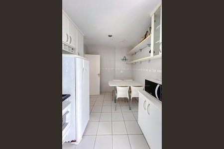 Apartamento à venda com 176m², 3 quartos e 1 vaga Apartamento à venda com 176m², 3 quartos e 1 vagaCozinha