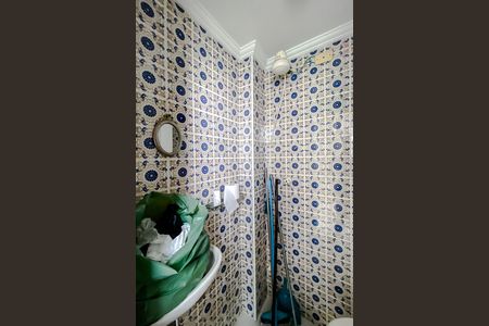 Apartamento à venda com 176m², 3 quartos e 1 vaga Apartamento à venda com 176m², 3 quartos e 1 vagaBanheiro de serviço