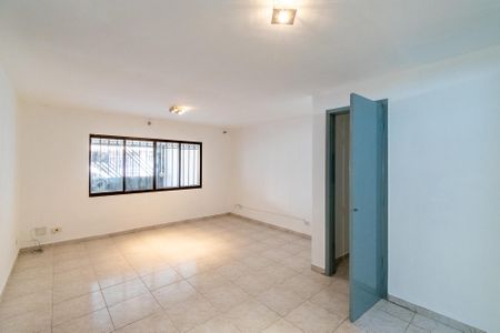 Casa à venda com 3 quartos, 126m² em Vila Campestre, São Paulo