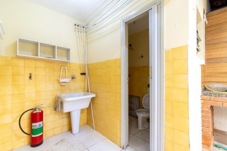 Área de Serviço de casa à venda com 3 quartos, 126m² em Vila Campestre, São Paulo