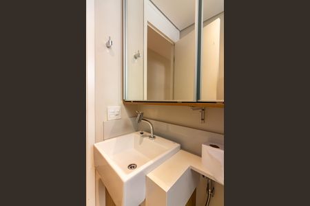 Banheiro de apartamento para alugar com 2 quartos, 48m² em Centro, Osasco