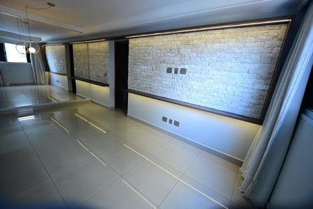 Apartamento à venda com 60m², 2 quartos e 1 vaga