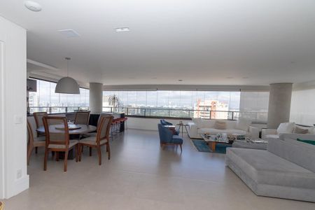 Apartamento para alugar com 4 quartos, 220m² em Alto da Lapa, São Paulo