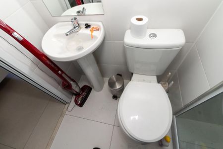 Banheiro de Serviço de apartamento para alugar com 4 quartos, 220m² em Alto da Lapa, São Paulo