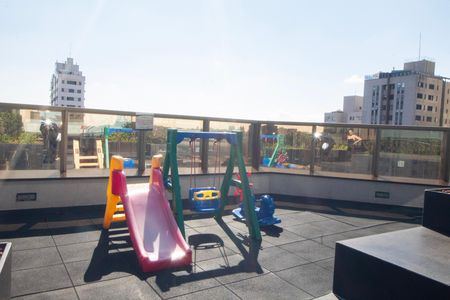 Studio para alugar com 42m², 1 quarto e 1 vaga Studio para alugar com 42m², 1 quarto e 1 vagaÁrea comum - Playground