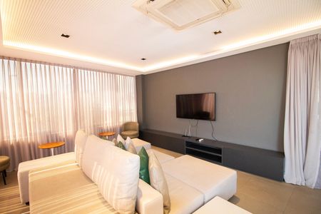 Studio para alugar com 42m², 1 quarto e 1 vaga Studio para alugar com 42m², 1 quarto e 1 vagaÁrea comum - Salão de festas
