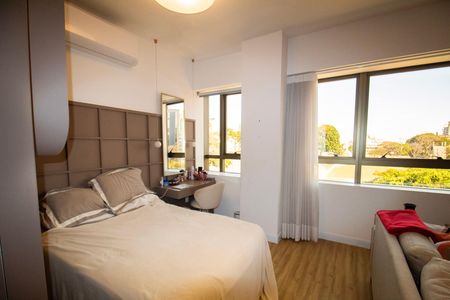 Studio para alugar com 42m², 1 quarto e 1 vaga Studio para alugar com 42m², 1 quarto e 1 vagaQuarto