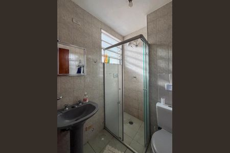 Casa à venda com 7 quartos, 200m² em Vila Gumercindo, São Paulo