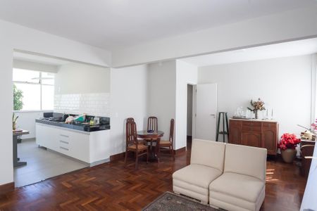 sala de apartamento à venda com 2 quartos, 60m² em Coracao de Jesus, Belo Horizonte