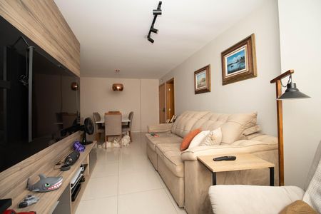 Apartamento à venda com 100m², 3 quartos e 1 vaga Apartamento à venda com 100m², 3 quartos e 1 vagaSala