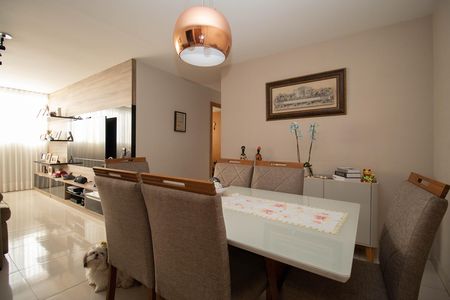 Apartamento à venda com 100m², 3 quartos e 1 vaga Apartamento à venda com 100m², 3 quartos e 1 vagaSala