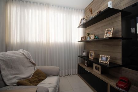 Apartamento à venda com 100m², 3 quartos e 1 vaga Apartamento à venda com 100m², 3 quartos e 1 vagaSala