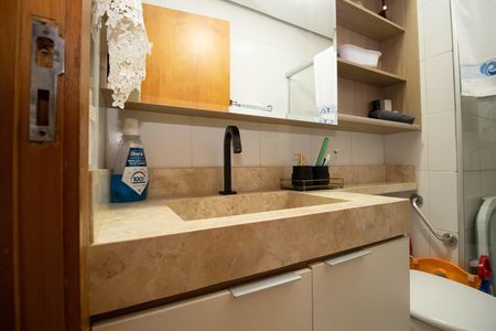 Apartamento à venda com 100m², 3 quartos e 1 vaga Apartamento à venda com 100m², 3 quartos e 1 vagaBanheiro Social