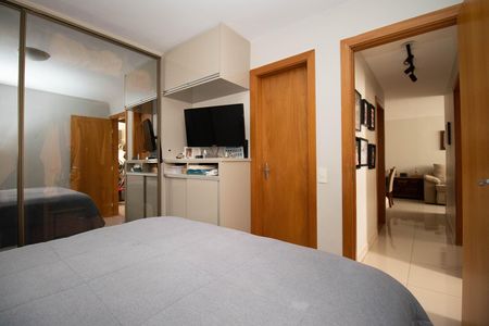 Apartamento à venda com 100m², 3 quartos e 1 vaga Apartamento à venda com 100m², 3 quartos e 1 vagaSuíte