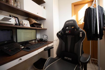 Apartamento à venda com 100m², 3 quartos e 1 vaga Apartamento à venda com 100m², 3 quartos e 1 vagaQuarto de Serviço