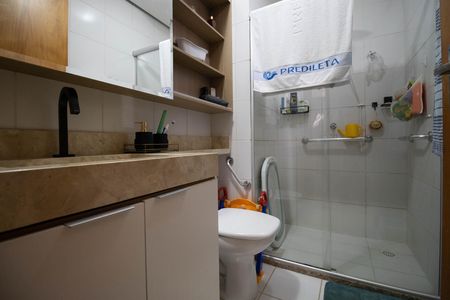 Apartamento à venda com 100m², 3 quartos e 1 vaga Apartamento à venda com 100m², 3 quartos e 1 vagaBanheiro Social