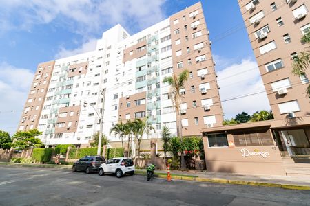 Fachada de apartamento à venda com 2 quartos, 55m² em Azenha, Porto Alegre