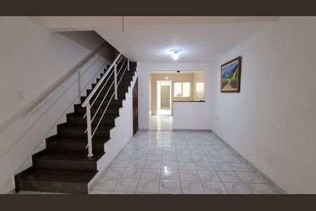 Sala de casa para alugar com 2 quartos, 120m² em Boa Vista, São Caetano do Sul