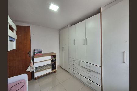 Casa à venda com 60m², 2 quartos e 1 vaga Casa à venda com 60m², 2 quartos e 1 vagaQuarto