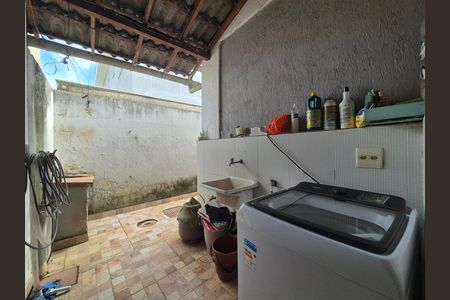 Casa à venda com 60m², 2 quartos e 1 vaga Casa à venda com 60m², 2 quartos e 1 vagaÁrea de serviço