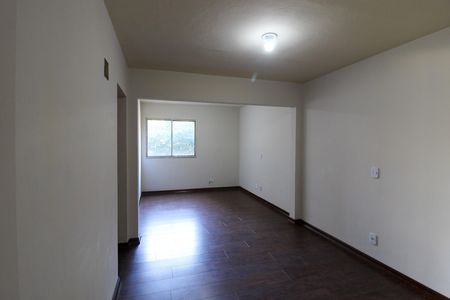 Sala de apartamento para alugar com 2 quartos, 68m² em Jardim das Vertentes, São Paulo