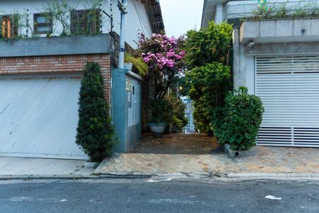 Entrada da rua de casa à venda com 2 quartos, 92m² em Vila Pauliceia, São Paulo